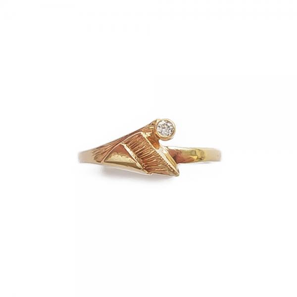 14k sormus 17,0 kirkas kivi #1