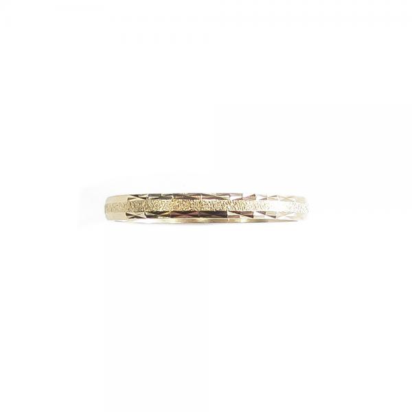 Kultakeskuksen kultasormus timanttileikkauksilla 18mm 2.5mm  v.1985 #1