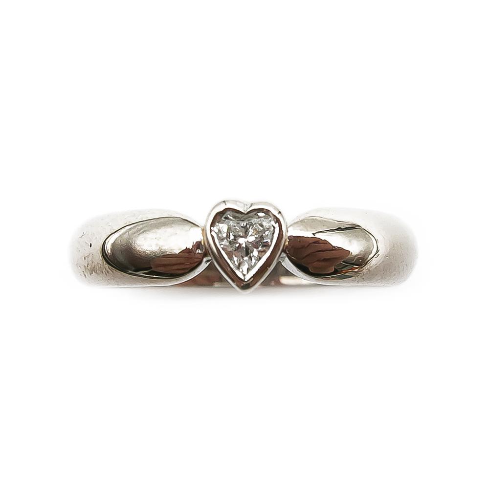 18k Valkokultainen sydänsormus 0,1ct 16,75mm #1
