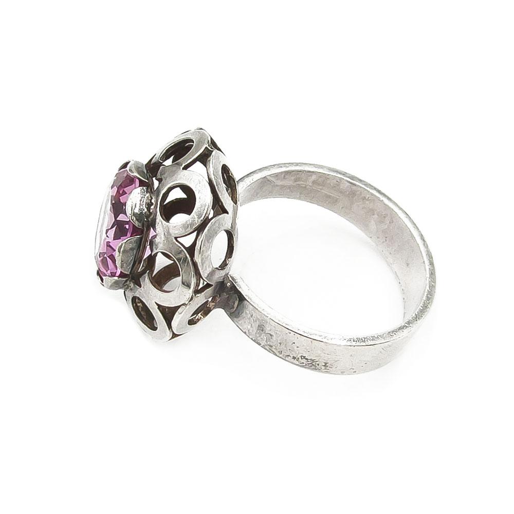 Hopeasormus vaaleanpunaisella kivellä v.1969 halk.17.5mm #4