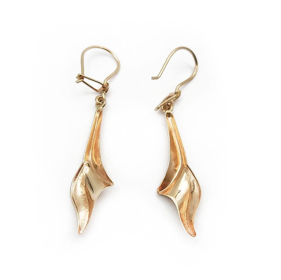 Lehdykkä koukkokorvakorut APJ #1