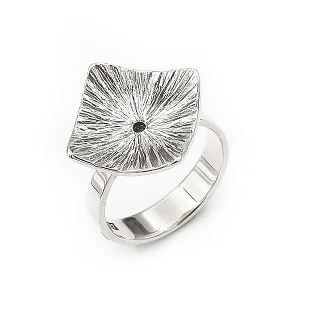 Hopea sormus v. 1968 Viikinniemi Martti halk.17mm #0