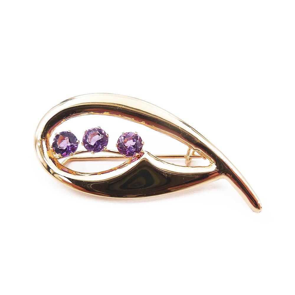 Kultainen rintaneula, kolme lilaa kiveä #2