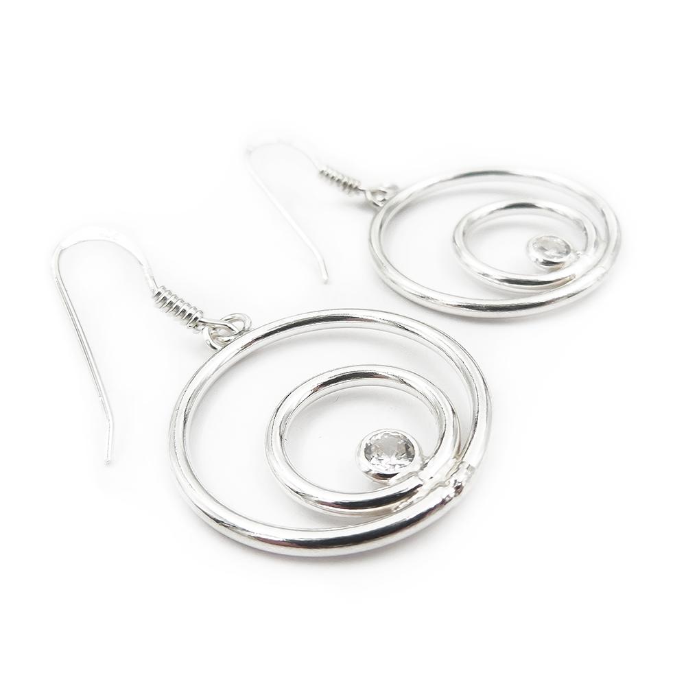 Hopeiset korvakorut,pyöreät,kirkkaat kivet #2