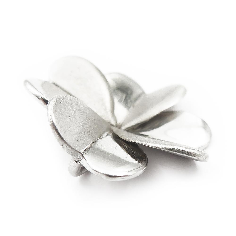 Hopeinen neliapila riipus #2