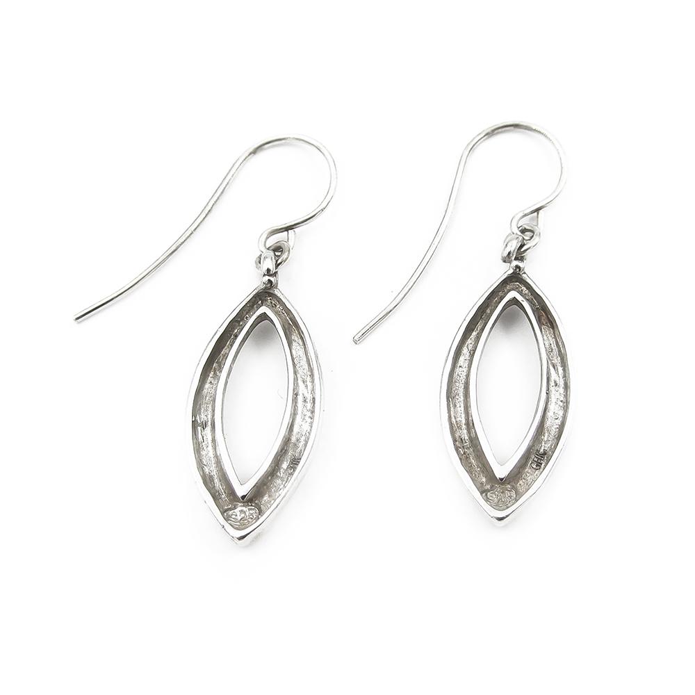 Hopeiset koukkukorvakorut #1