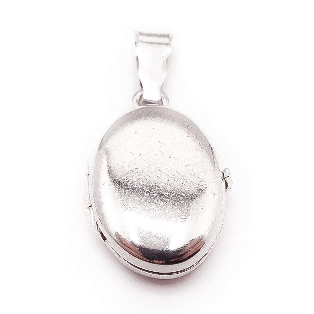 Hopeinen medaljonki #0