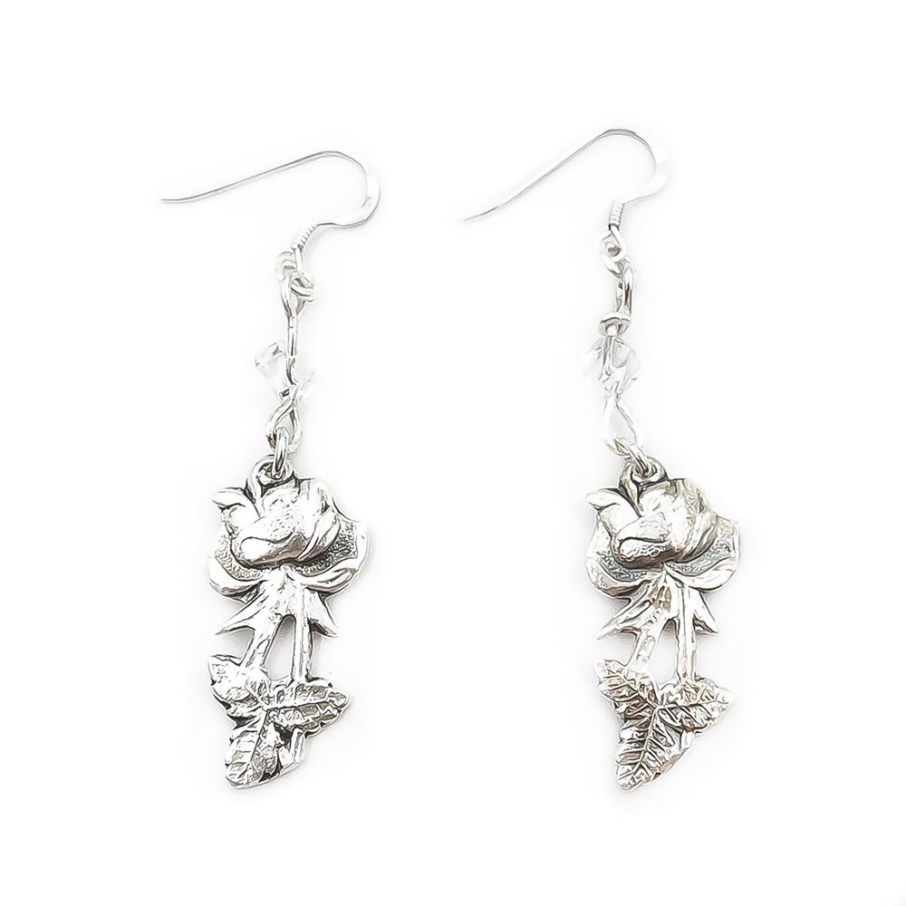 Ruusu-pöytähopeoista valmistetut korvakorut kirkkain kivin #0