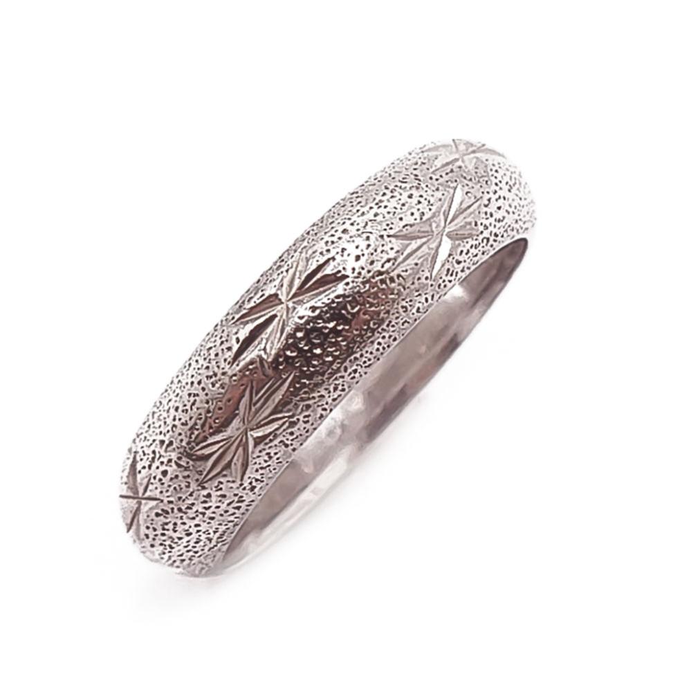 Hopeinen sormus timanttileikkaukset 16,5mm #0