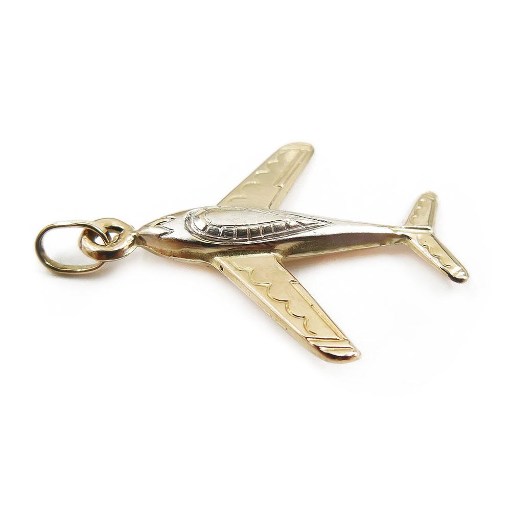 Kultainen riipus, lentokone #1