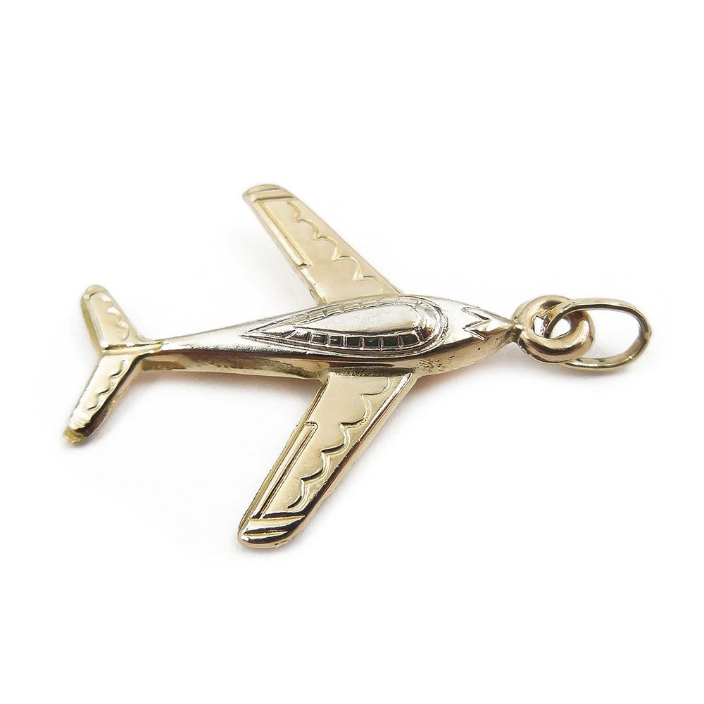 Kultainen riipus, lentokone #3