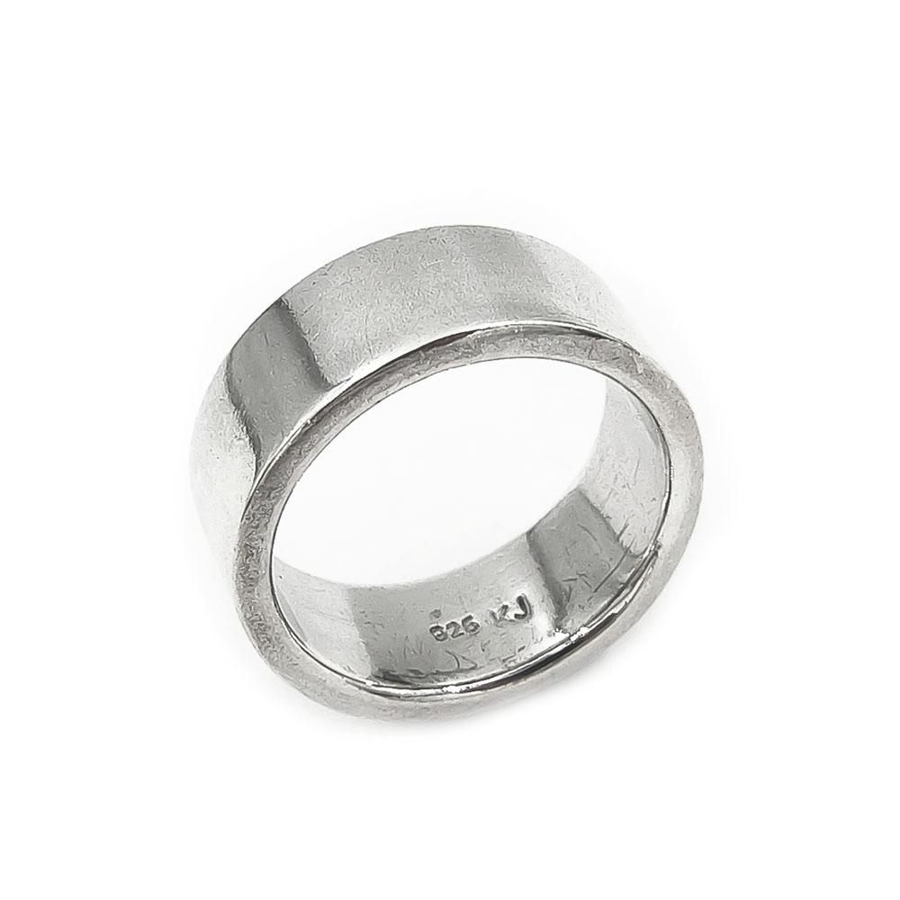 Sileä hopeasormus flakka halk.15mm lev.5mm #0