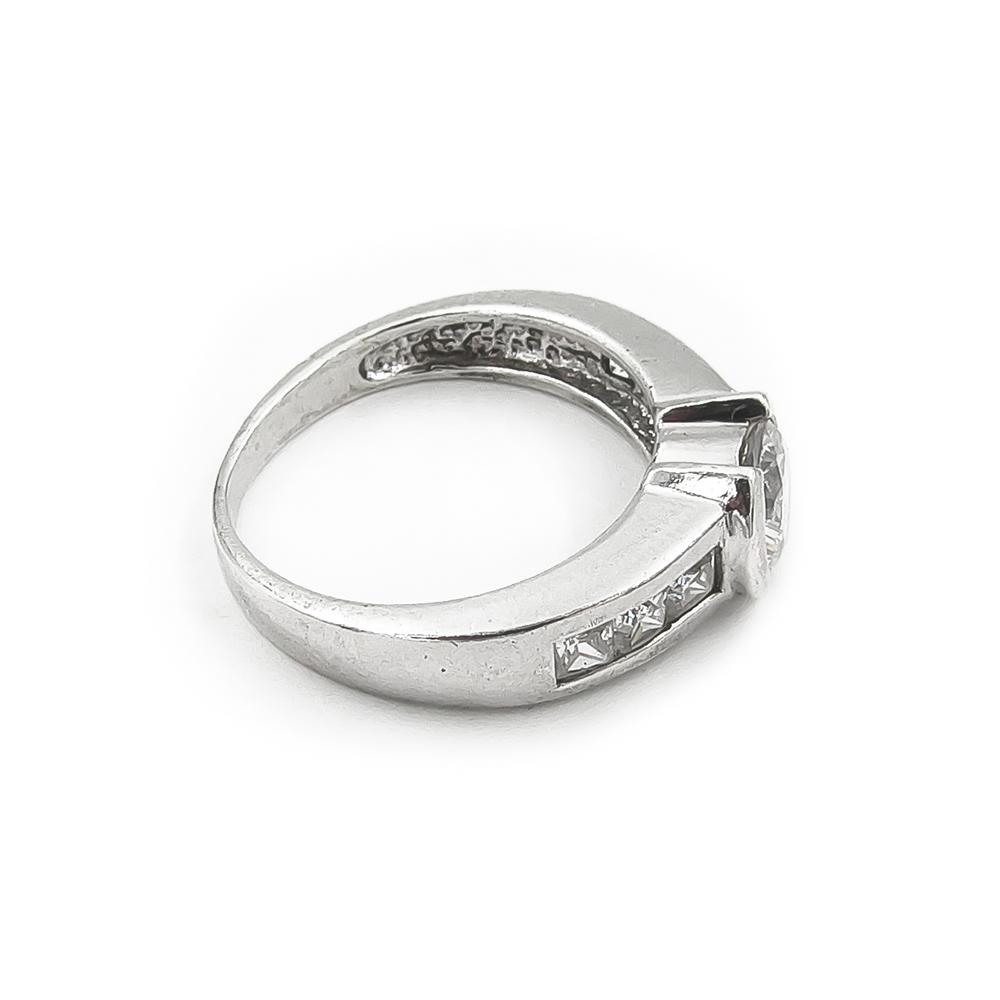 Hopeinen zirkoniasormus halk.16.5mm #1