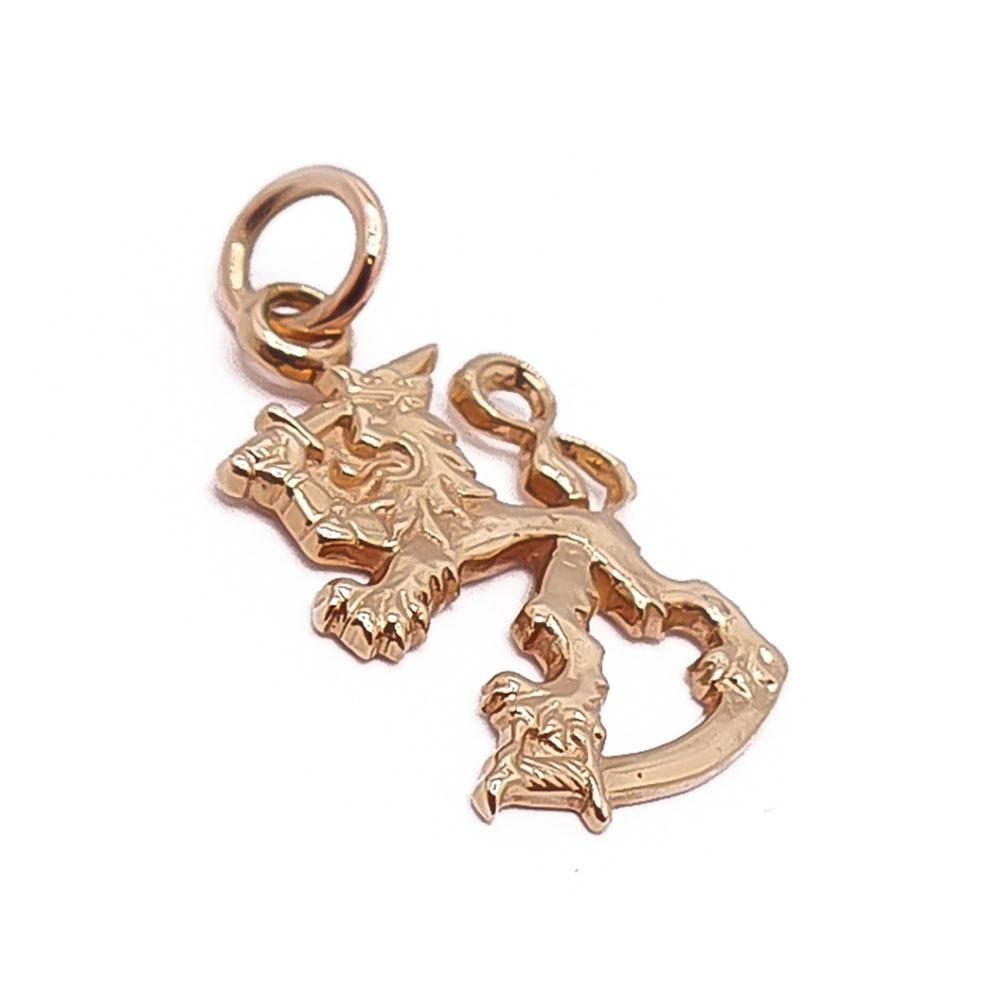 Kultainen suomileijona-riipus #1