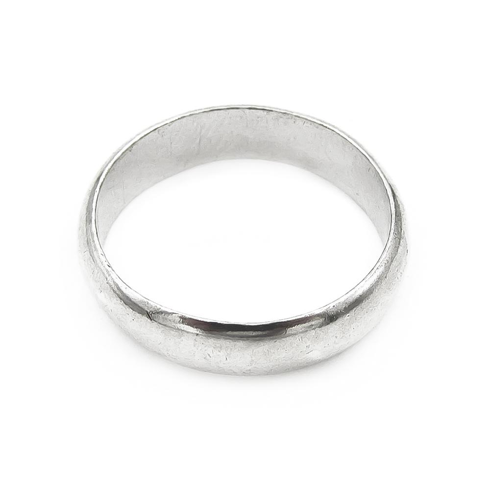 Sileä puolipyörä hopeasormus halk.17.5mm lev.3mm #1