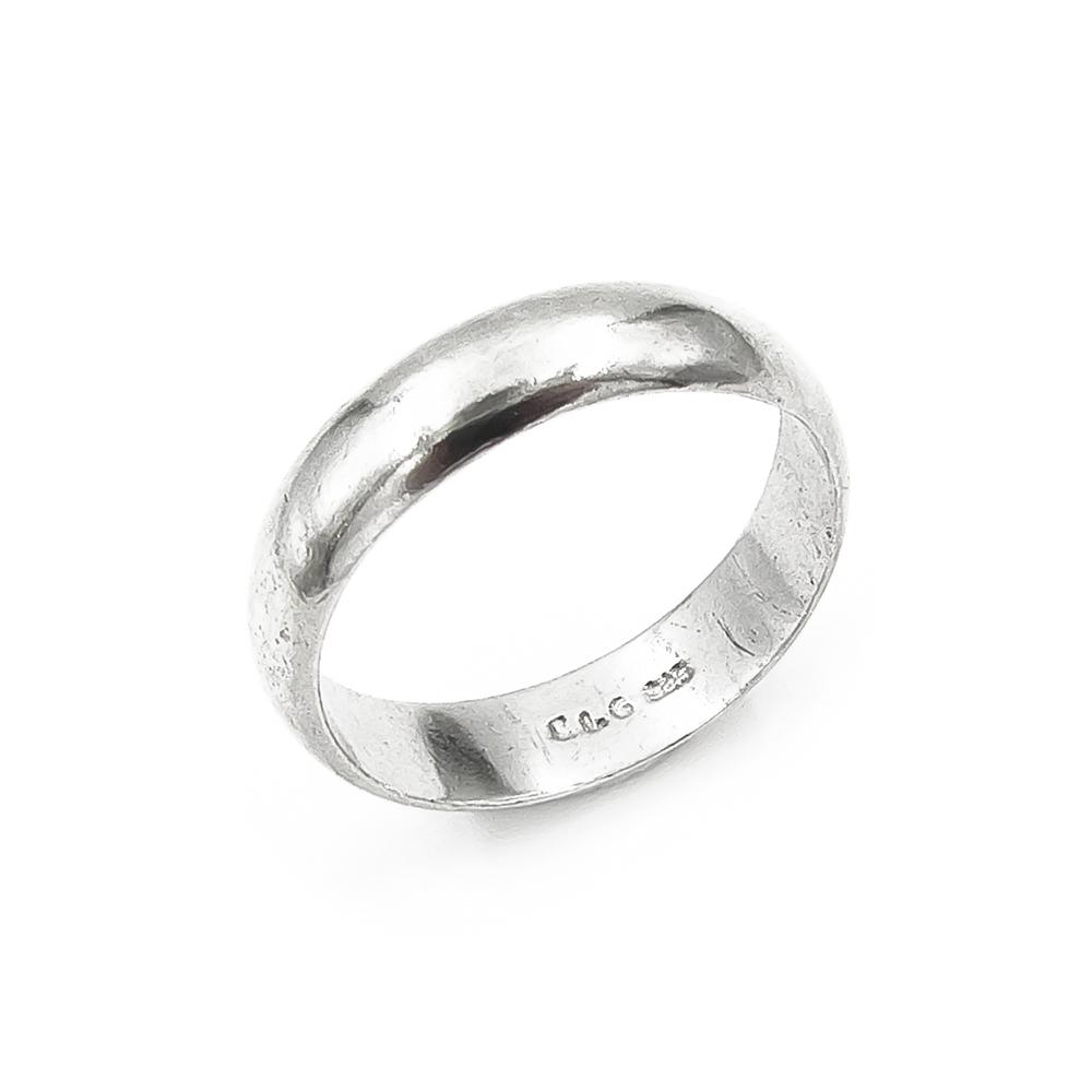 Sileä puolipyörä hopeasormus halk.17.5mm lev.3mm #0