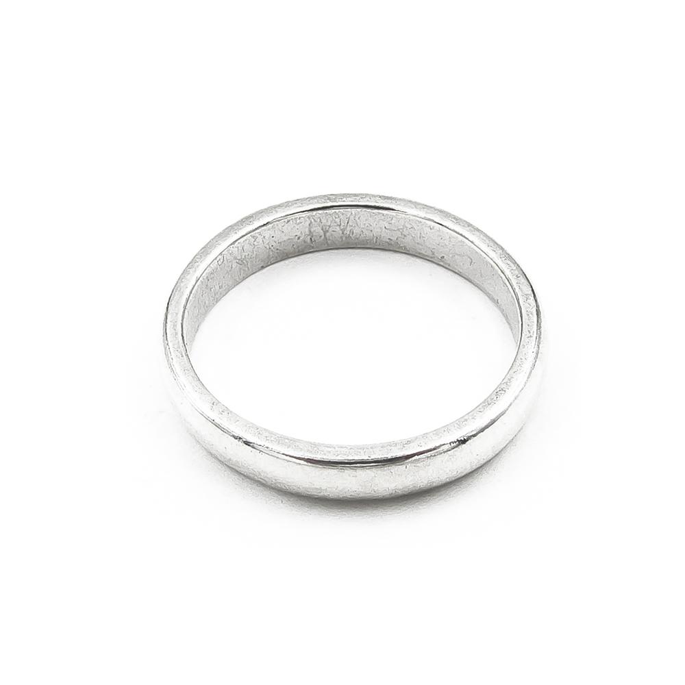 Sileä puolipyöreä hopesormus halk.18mm lev.2mm #1