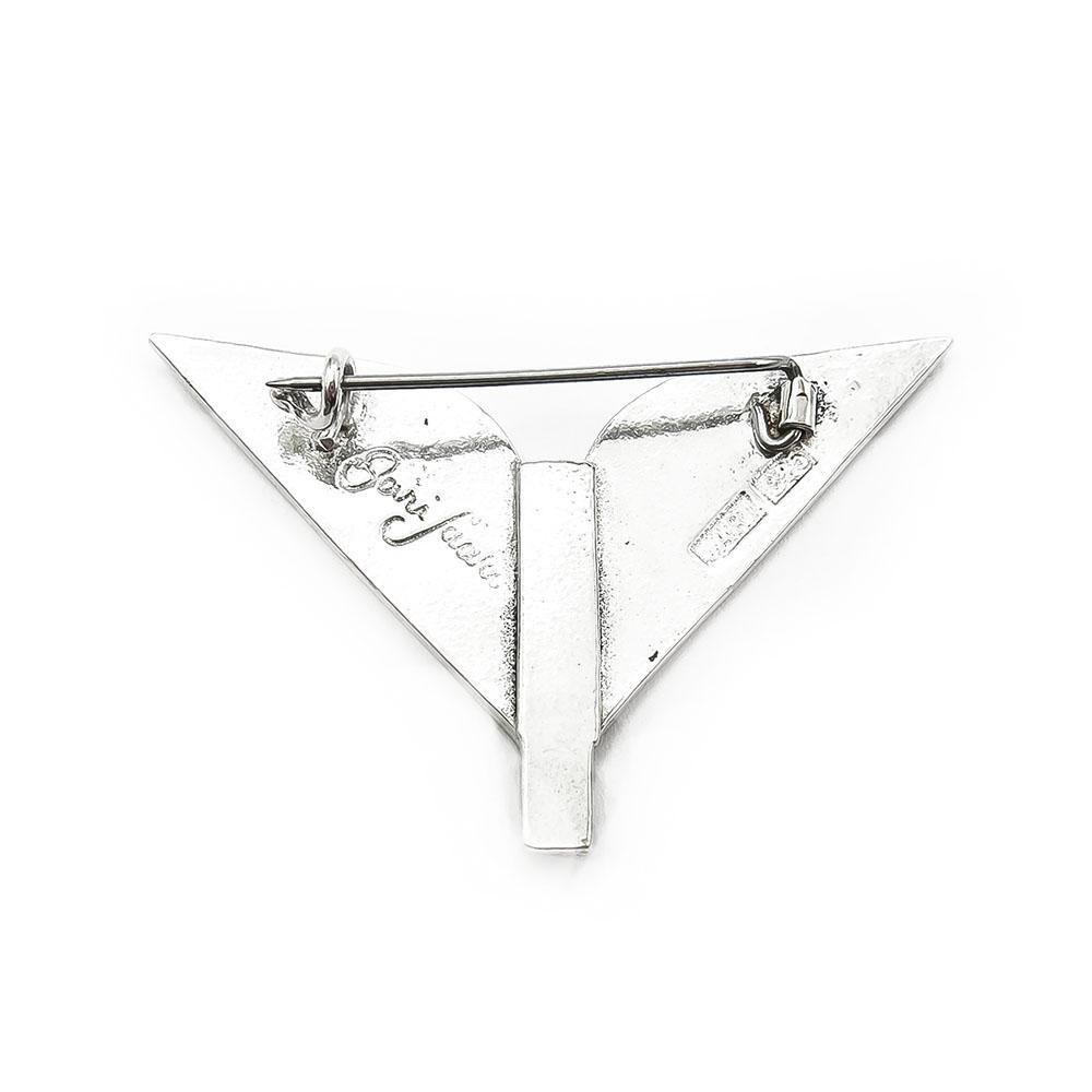 Siipi hopearintaneula #1