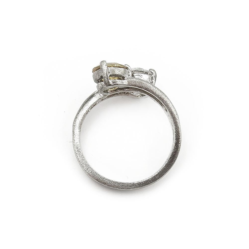 Kelta-kirkaskivellinen sormus 17,5mm #2