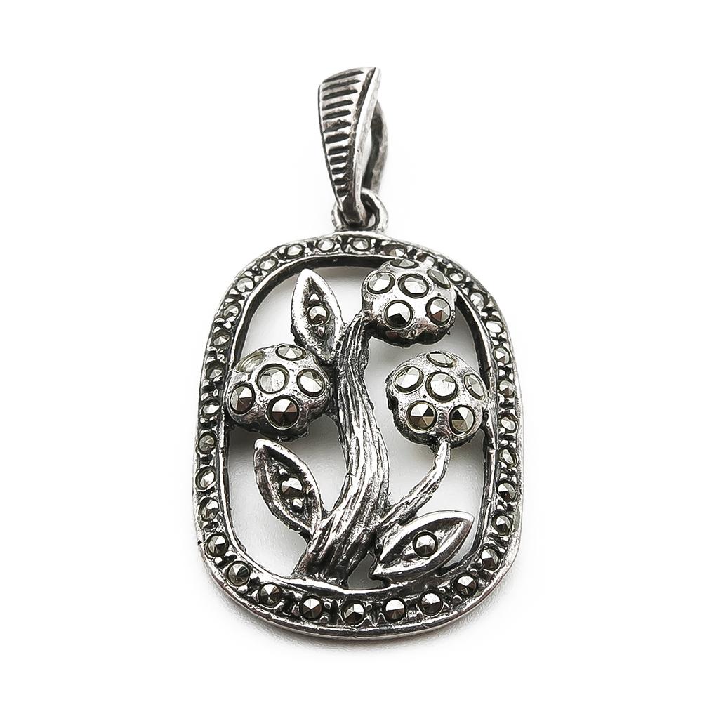 Hopeinen kukkariipus markasiiteilla #0