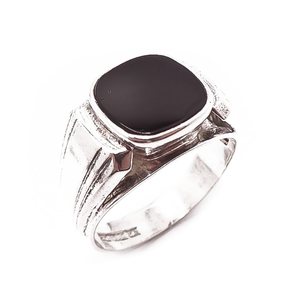 Hopeinen kantasormus onyx 17,5mm v.-85 #0