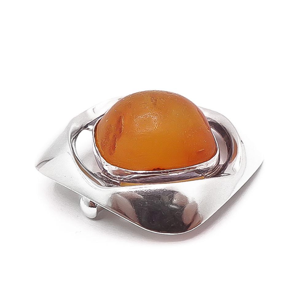 Hopeinen meripihka rintaneula v.-62 #1