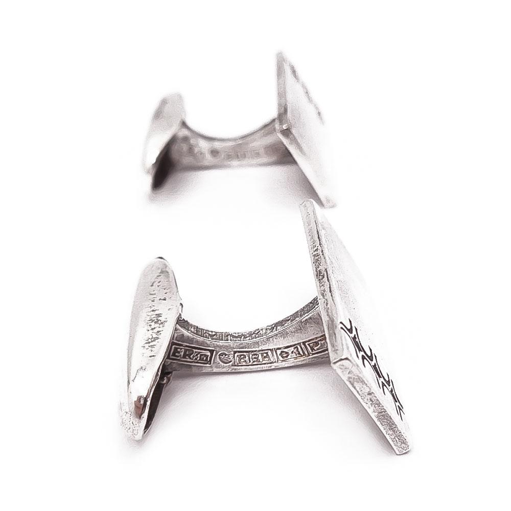 Hopeiset kalvosinnapit v.-67 #1