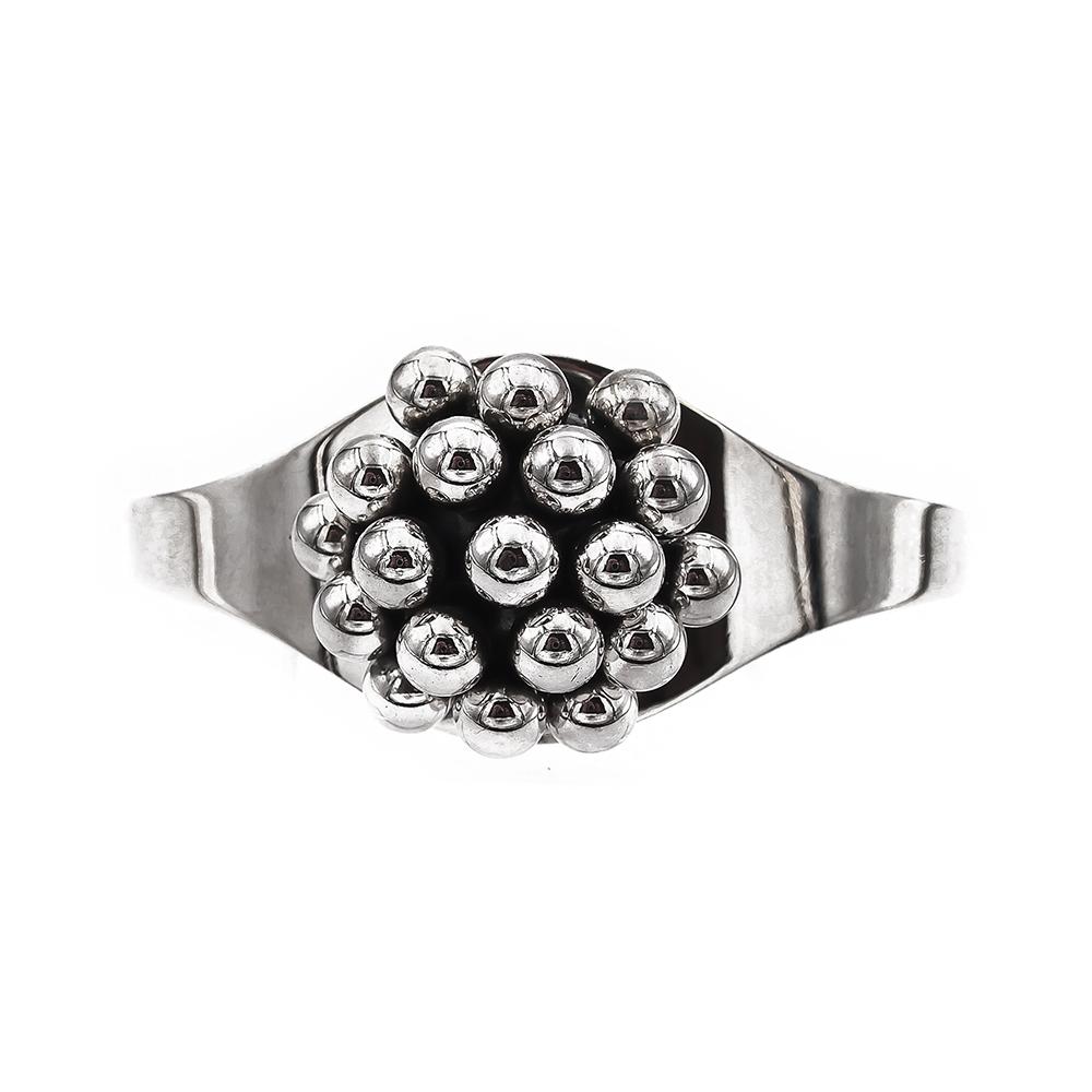 E. Granit hopea rannerengas pallo 50x58.5mm 1968 #4