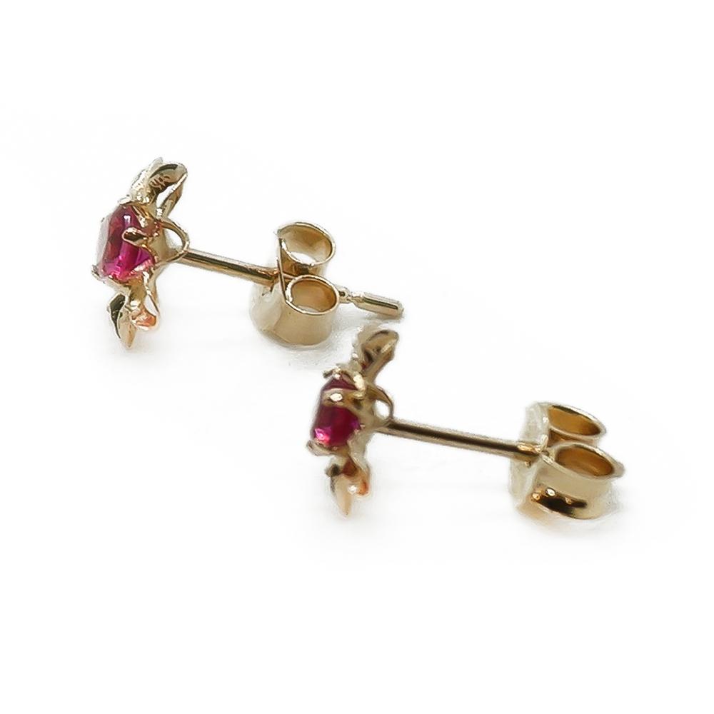 Kukka korvanapit punainen kivi #1