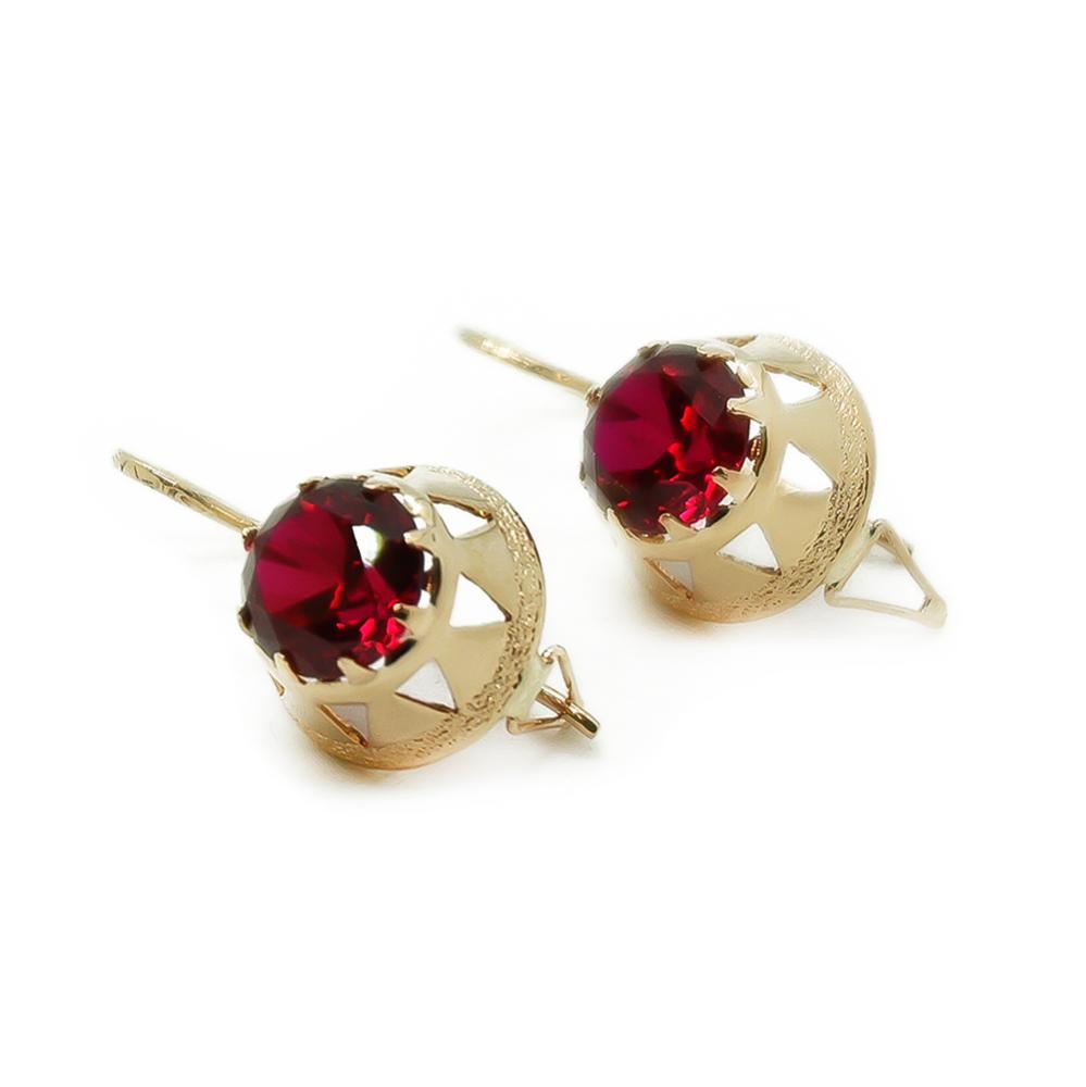 koukkukorvkorut punaisella kivellä v.56 #0