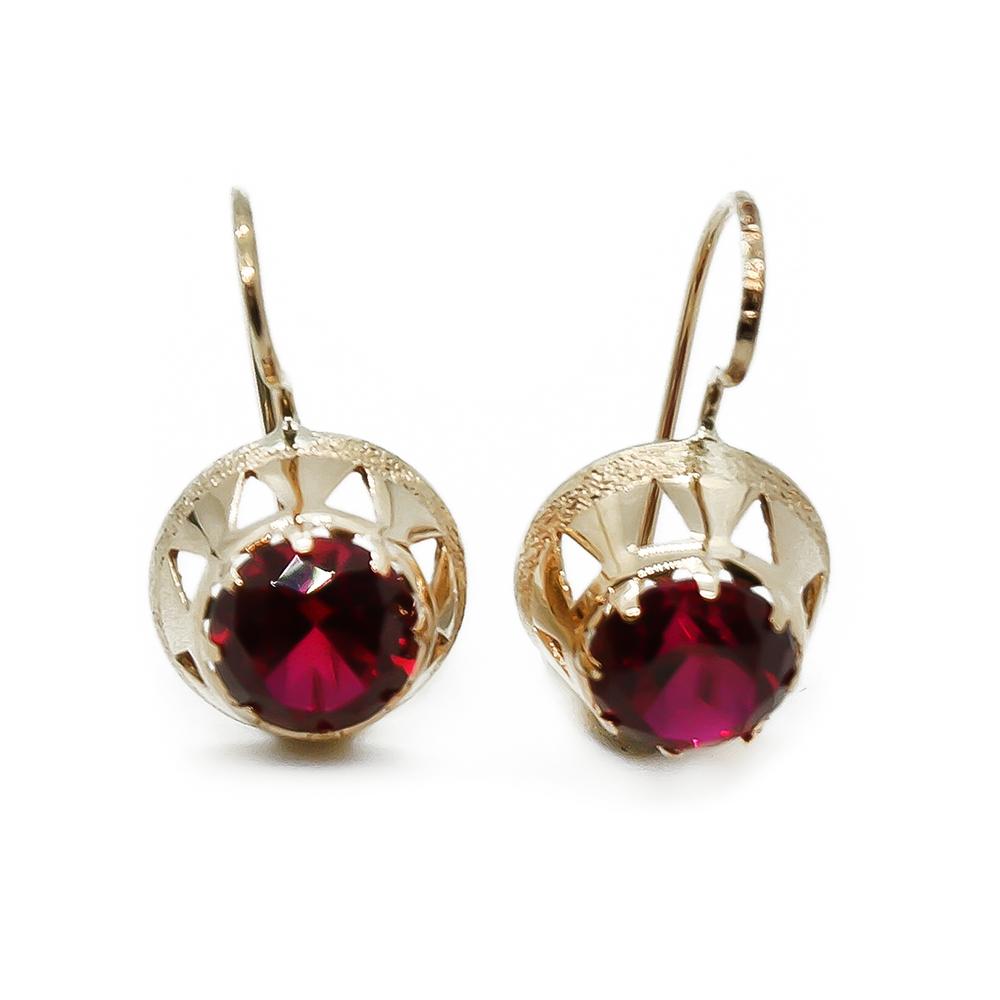 koukkukorvkorut punaisella kivellä  v.56 #2