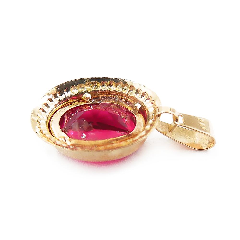 Kultainen riipus, punainen kivi #3