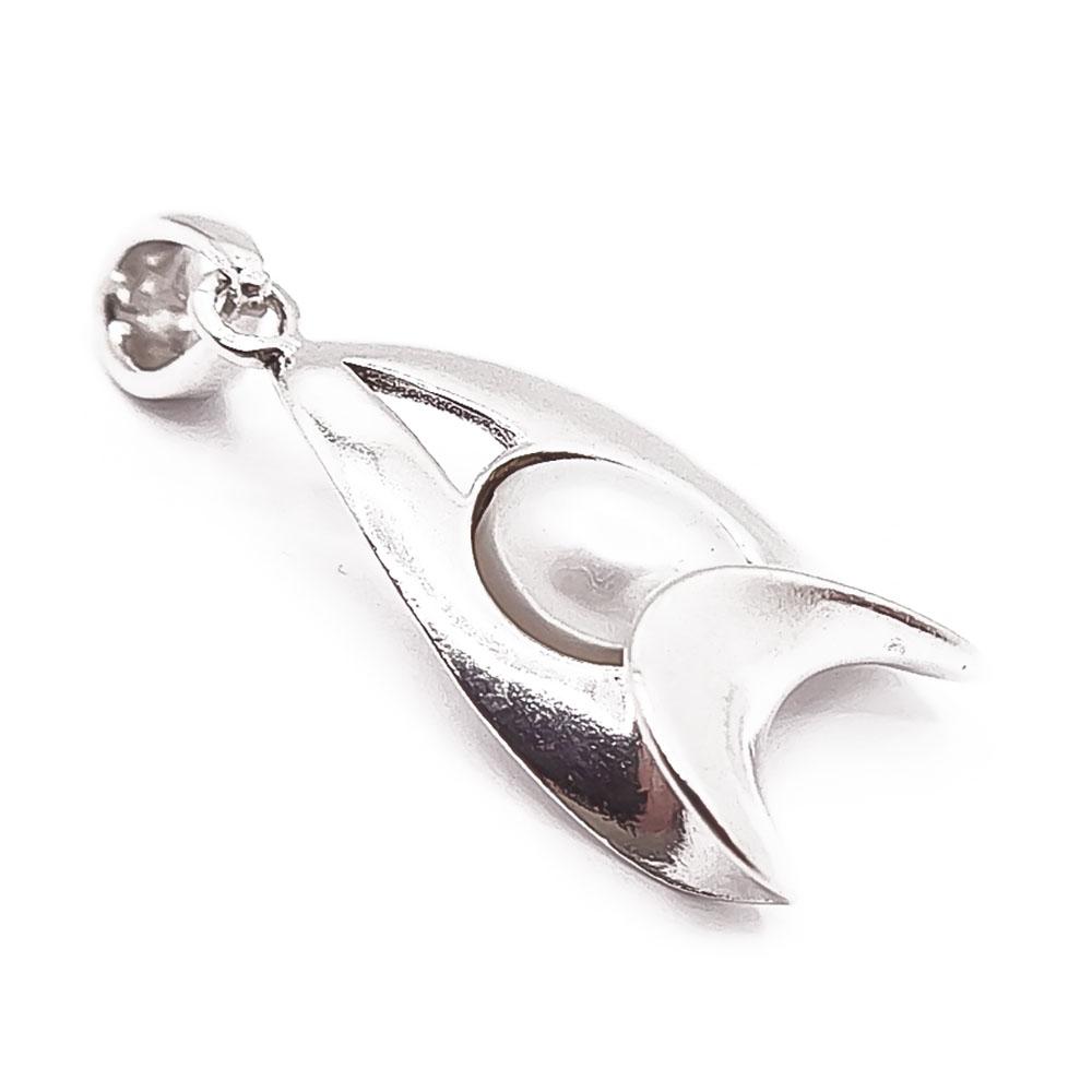 Hopeinen helmiriipus #1