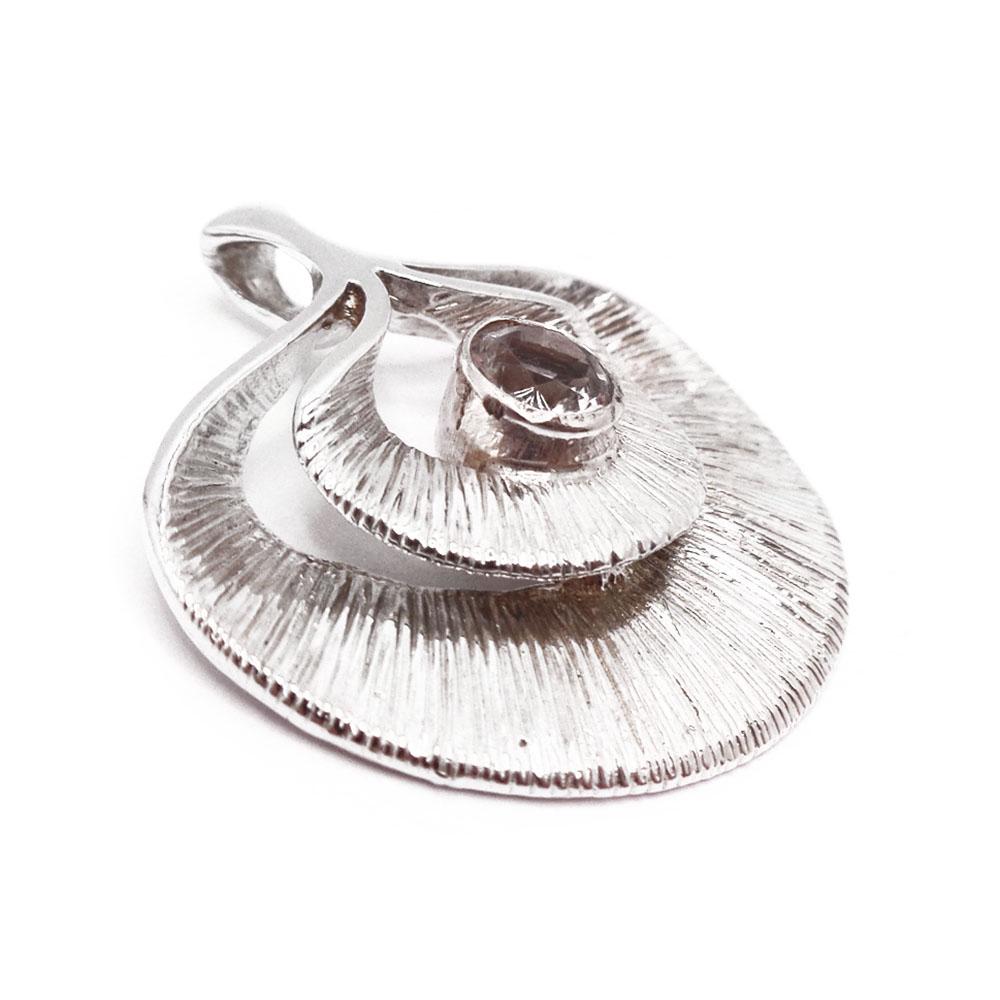 Hopeinen riipus zirkonia #1