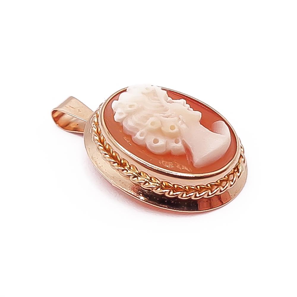 Kultainen Camee-riipus/rintaneula #1