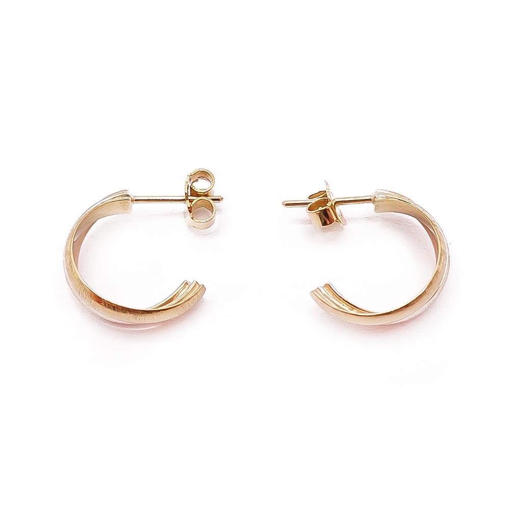 Kultaiset puolirenkaat #1