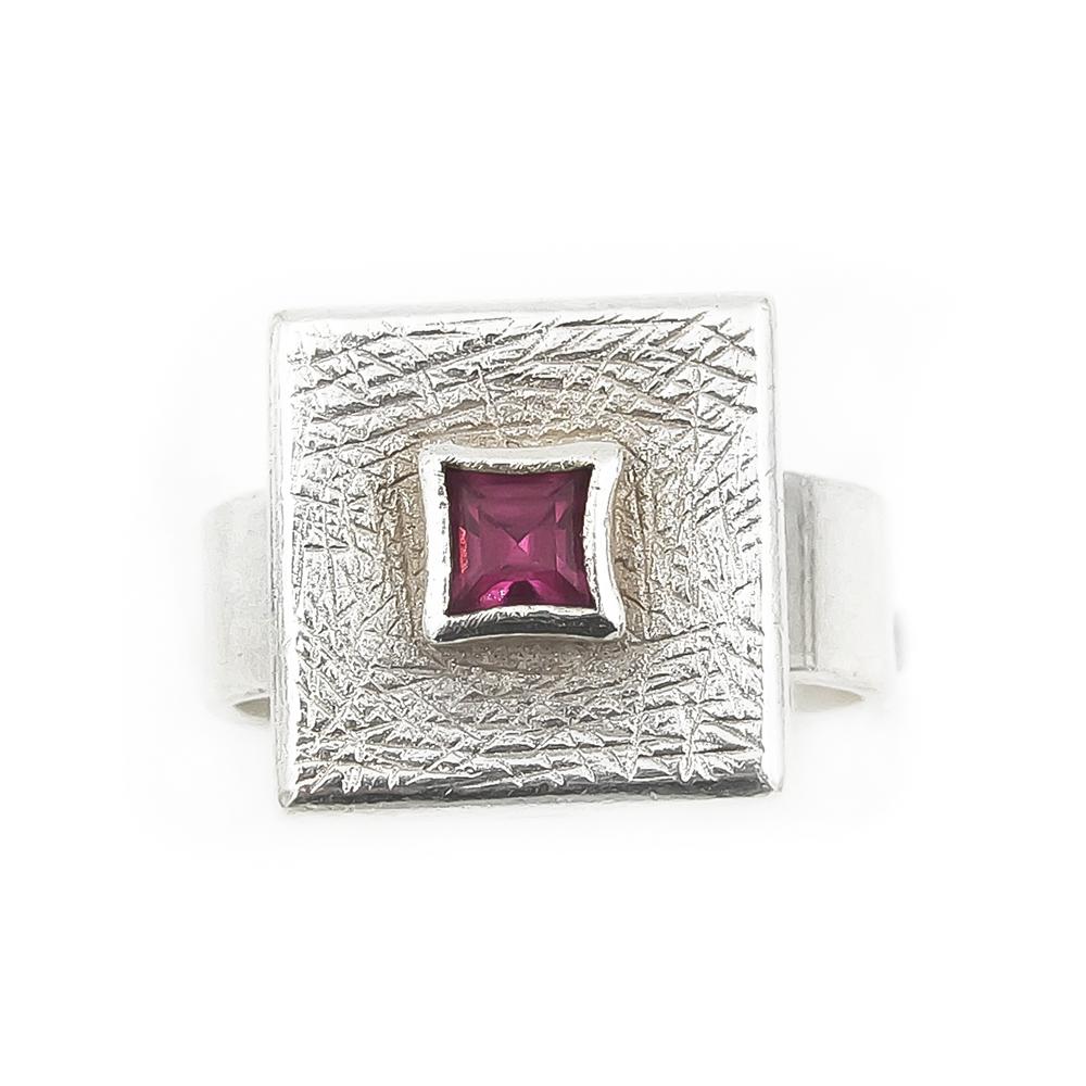 Kaunis Koru hopeasormus halk.17+ #1