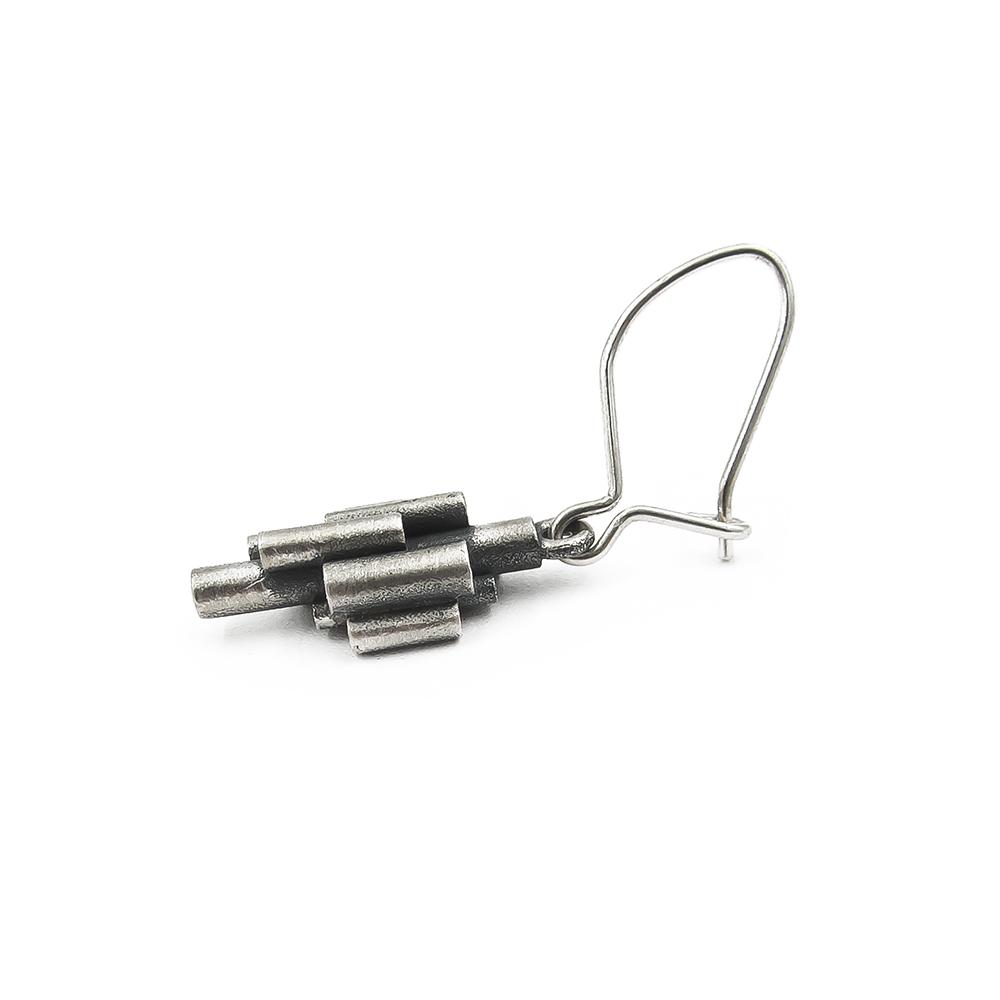 Monument hopeinen korvakoru, pariton #2