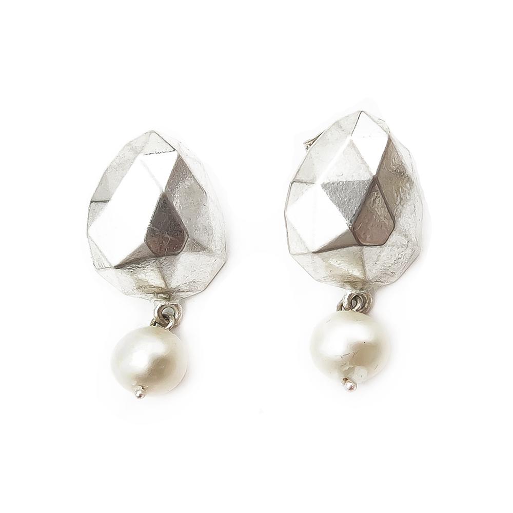 Kalevala Maman Aurore helmikorvakorut #0