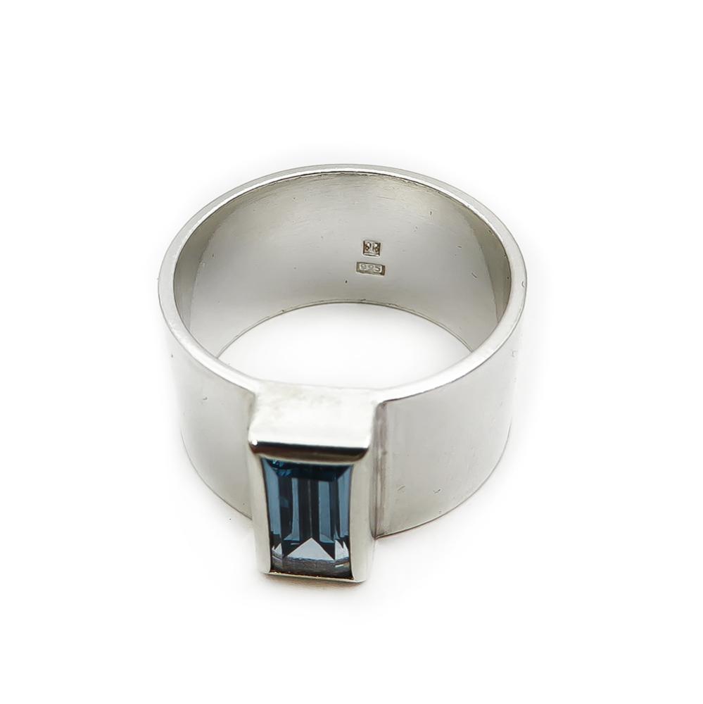 Kalevala koru sormus vaaleansinisellä kivellä 18,5mm #3