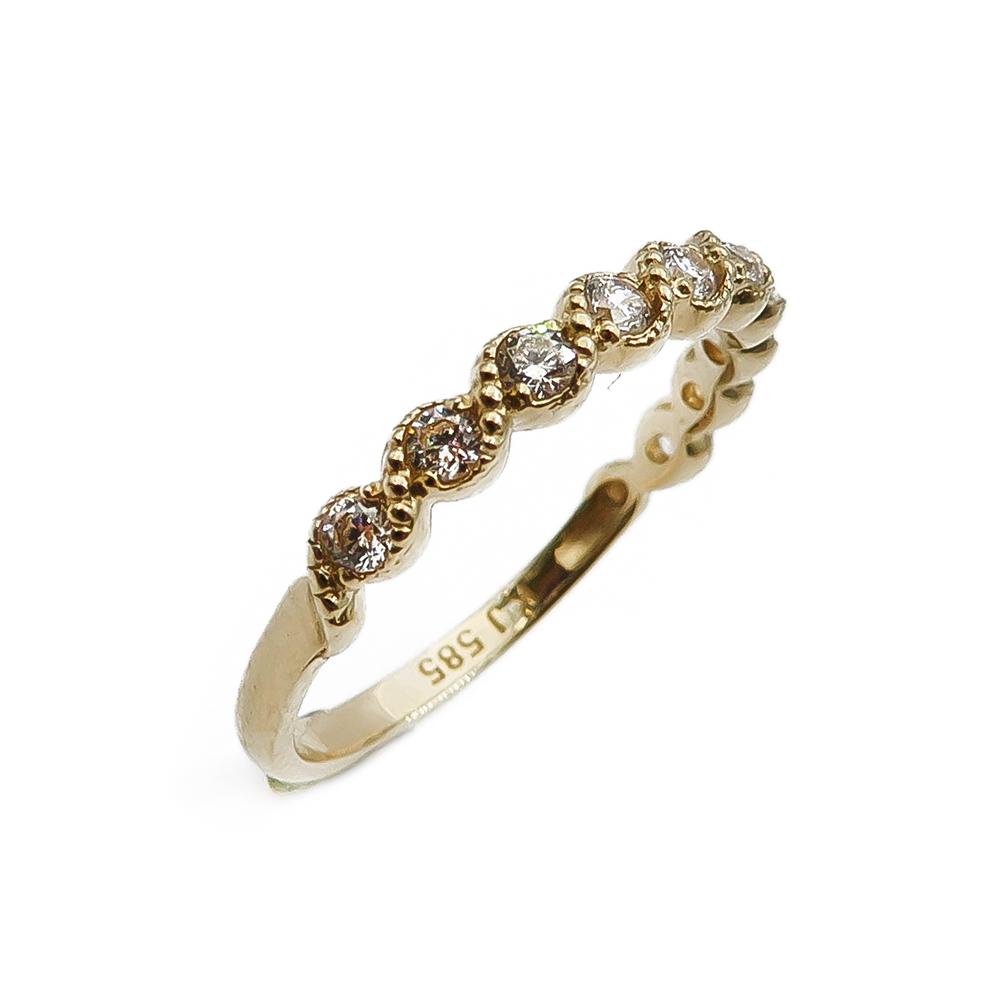 Kultainen sormus kirkkaalla kivellä 15,5mm KJ #0