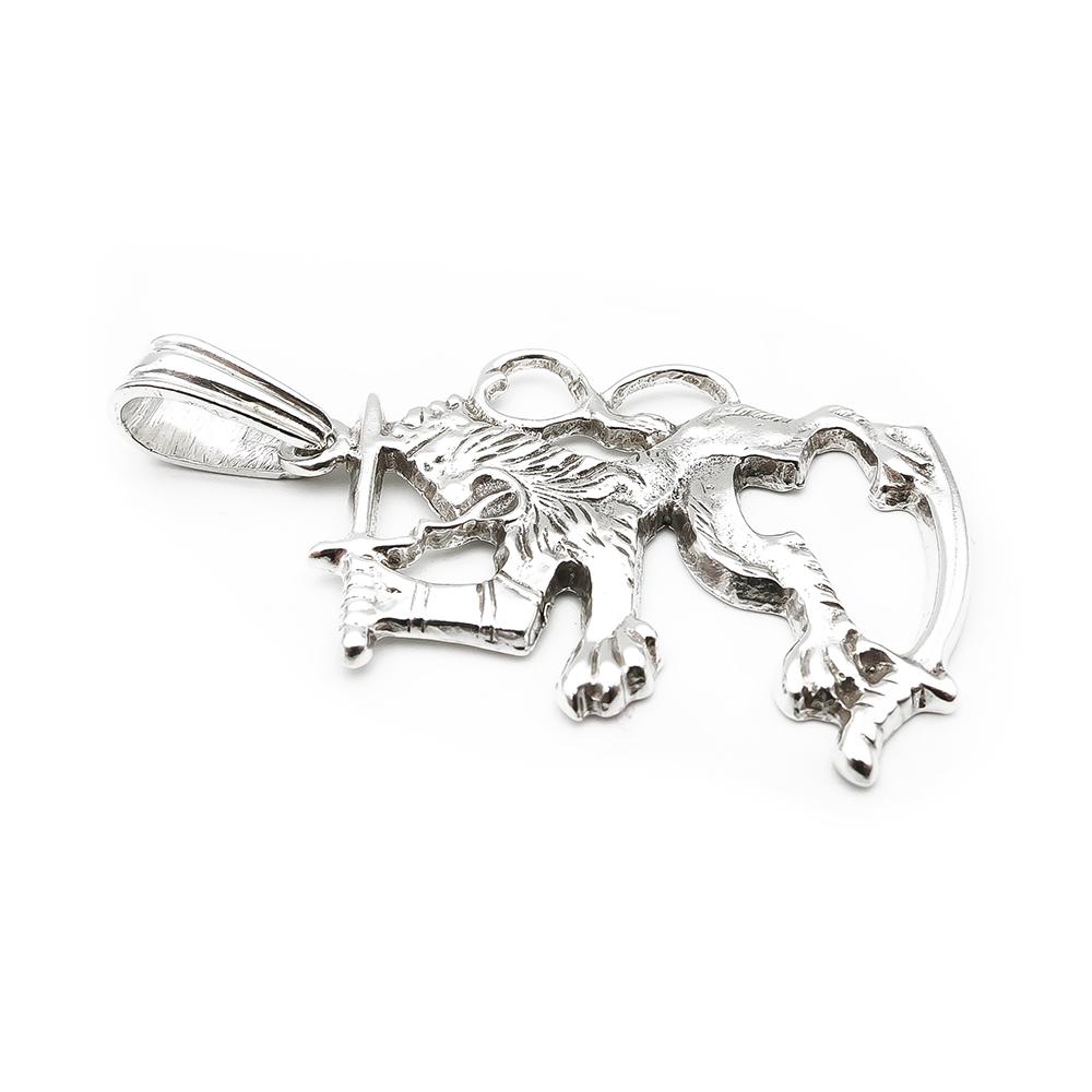 Hopeinen iso Suomileijona riipus #1