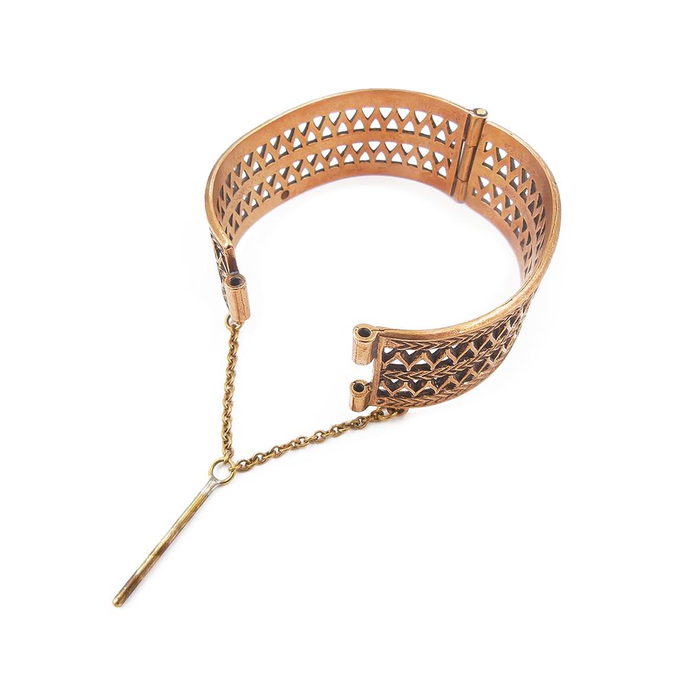 Pronssinen Uskelan rannerengas Kalevala Koru Oy #2