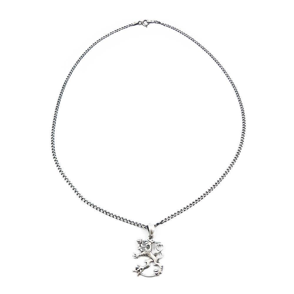 Hopeinen oksidoitu Suomileijona riipus +ketju 45 cm #1