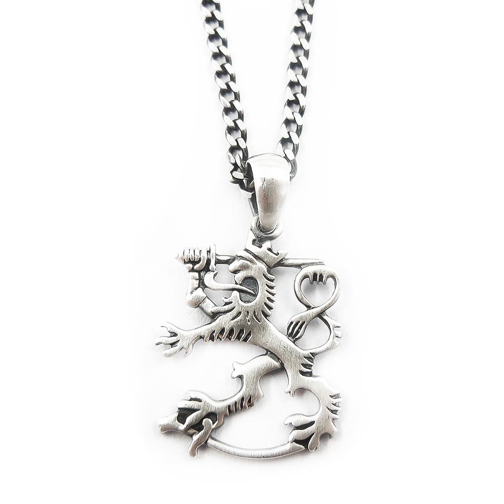 Hopeinen oksidoitu Suomileijona riipus +ketju 45 cm #0