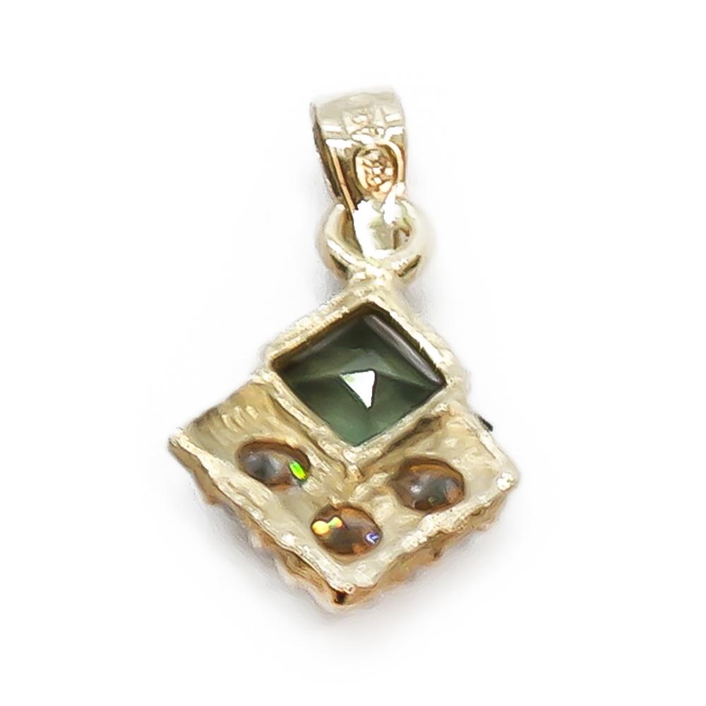 Riipus vihreä kivi/zirkoni #1