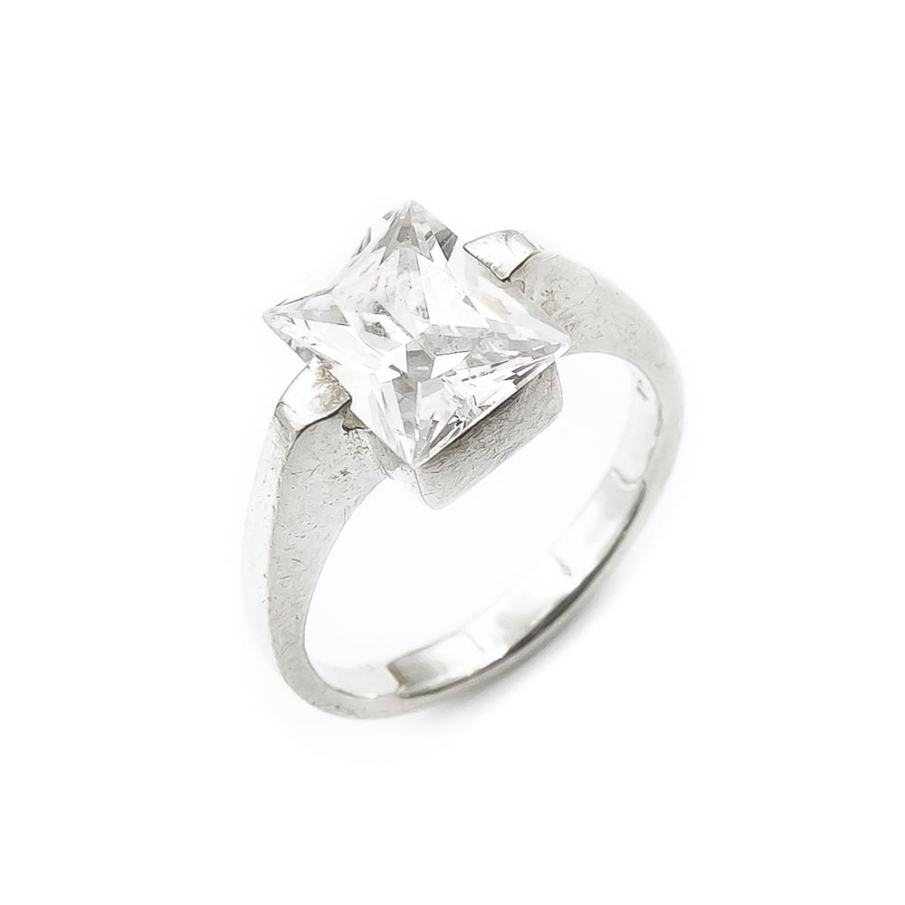 Kirkaskivellinen cushion solitaire sormus 17mm #0