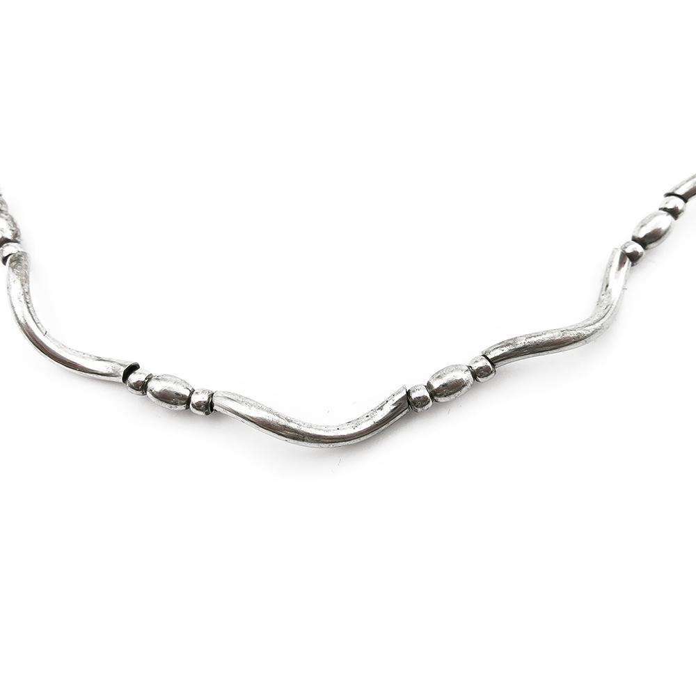 Aaltoileva rodinoitu kaulakääty 42cm #1