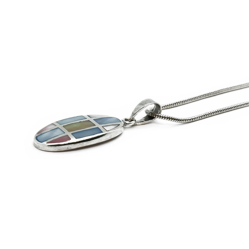 Silkkiketju helmiäisriipuksella #2