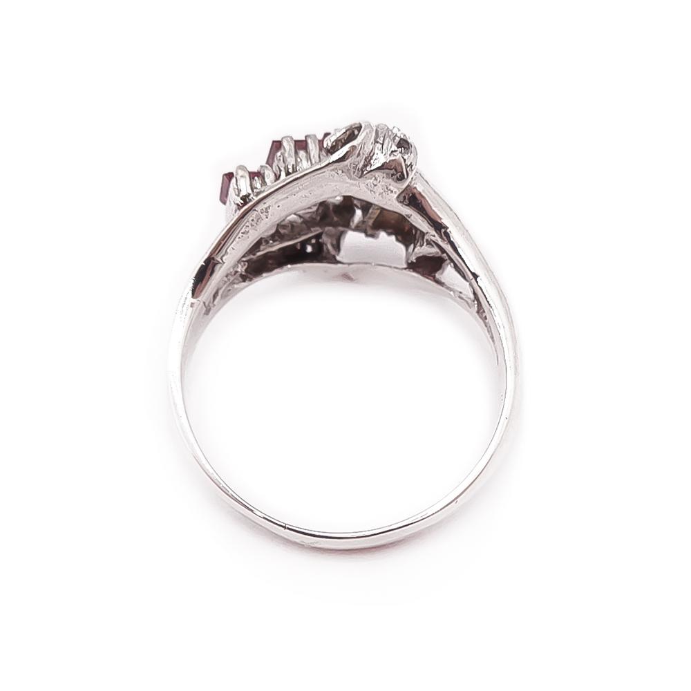 Hopeinen sormus punaiset kivet 17mm #2